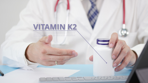 Vitamin K2 v kapkách od Woldohealth